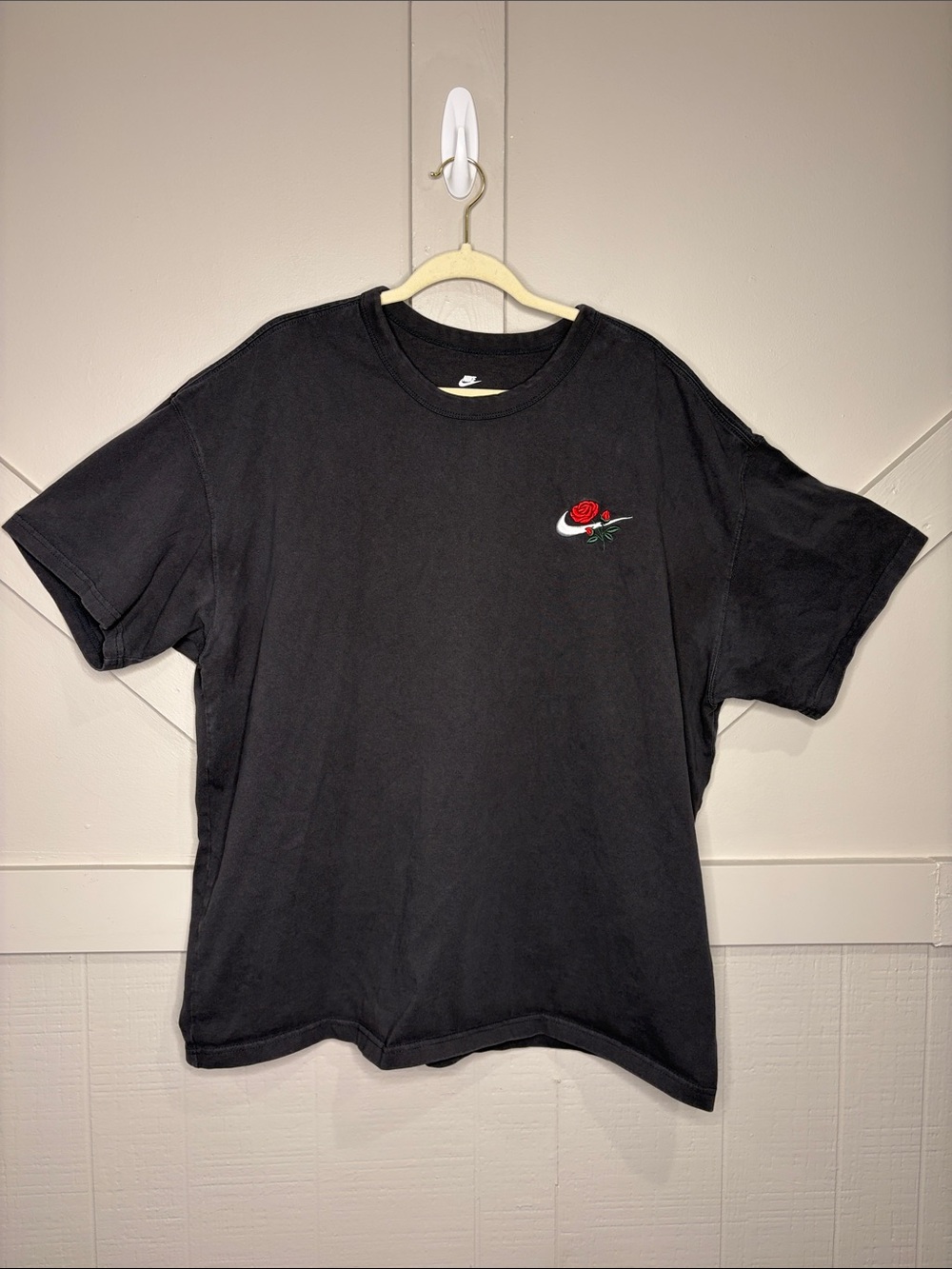 Nike Sportswear Max90 Embroidered Rose Swoosh Heavyweight T-Shirt Black XL